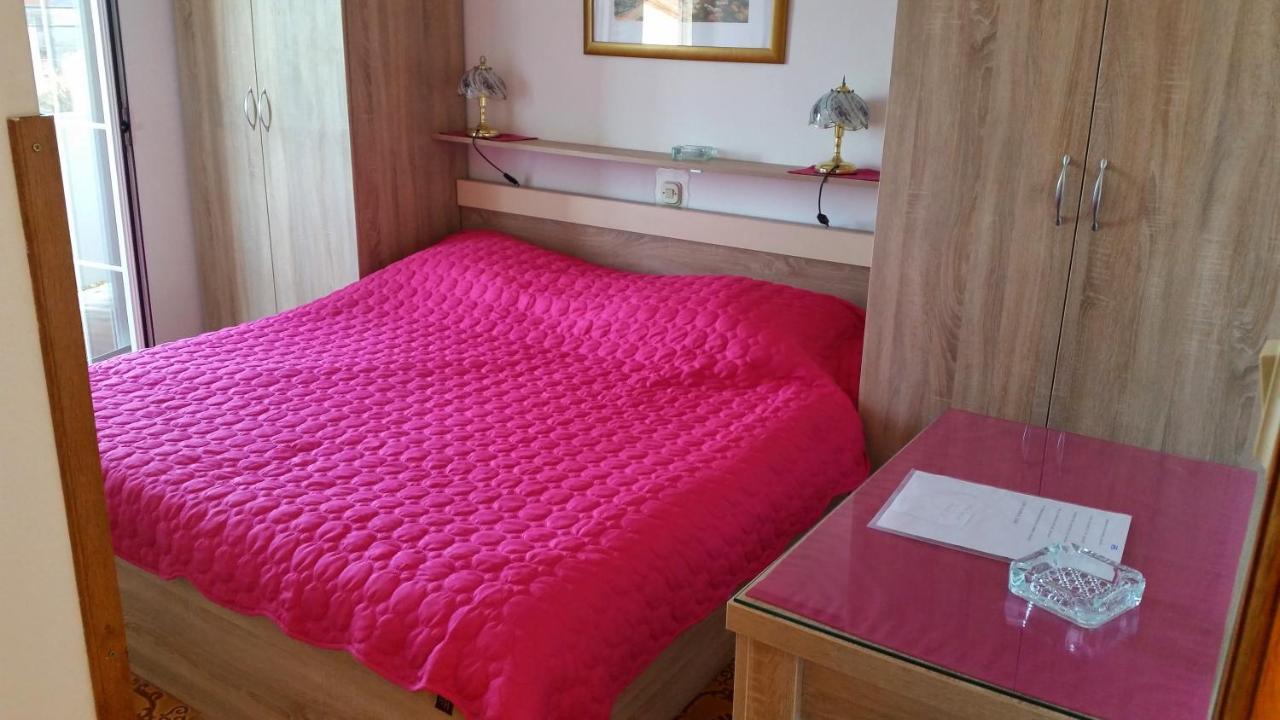 Kuca Carmen Hotel Rab Town Luaran gambar